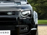 Land Rover Defender V8 17