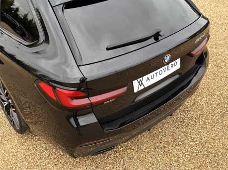 BMW 5 Series 520D M SPORT TOURING MHEV 29