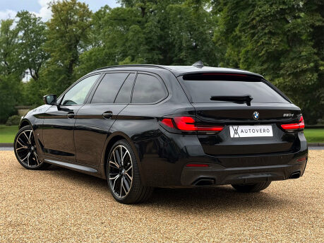 BMW 5 Series 520D M SPORT TOURING MHEV 7
