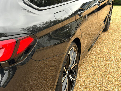 BMW 5 Series 520D M SPORT TOURING MHEV 25