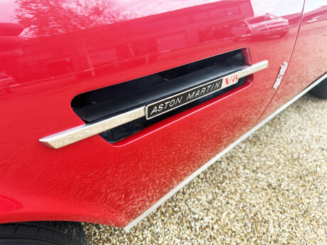 Aston Martin V8 28