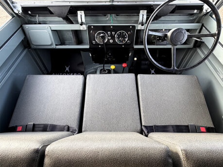 Land Rover Series II A 54