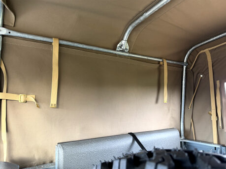 Land Rover Series II A 70