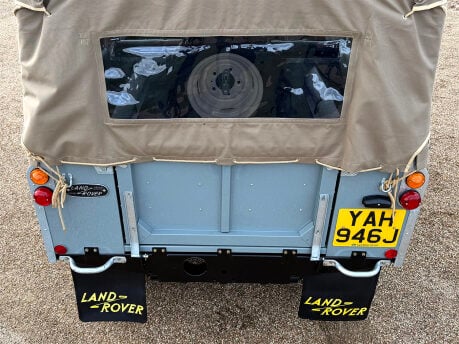 Land Rover Series II A 24