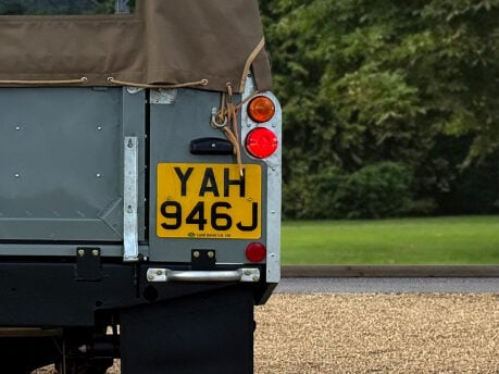 Land Rover Series II A 18