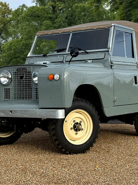 Land Rover Series II A