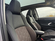 Toyota Yaris Cross EXCEL 46