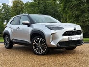 Toyota Yaris Cross EXCEL 3