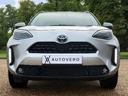 Toyota Yaris Cross EXCEL 2