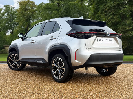 Toyota Yaris Cross EXCEL 7