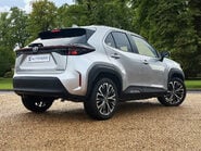 Toyota Yaris Cross EXCEL 5