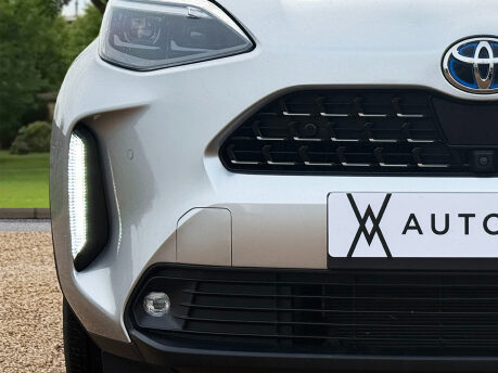 Toyota Yaris Cross EXCEL 17