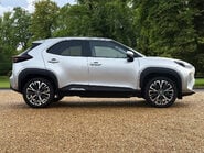 Toyota Yaris Cross EXCEL 4