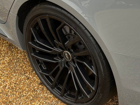 Audi A4 RS 4 TFSI QUATTRO CARBON BLACK 40