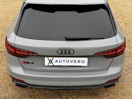 Audi A4 RS 4 TFSI QUATTRO CARBON BLACK 29