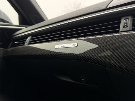 Audi A4 RS 4 TFSI QUATTRO CARBON BLACK 72