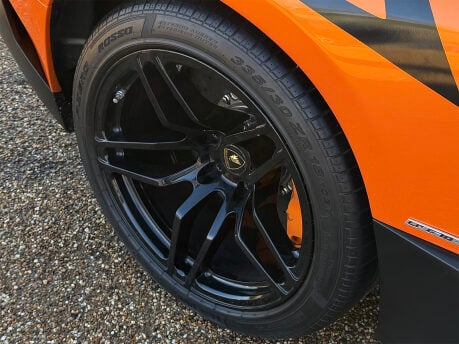 Lamborghini Murcielago LP760-4 SV 44