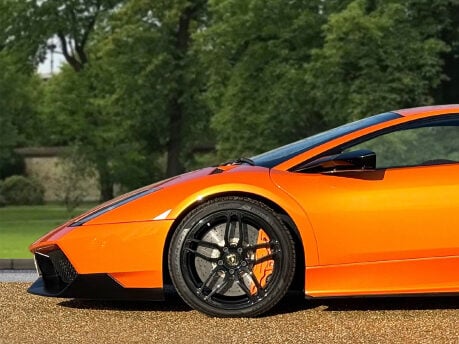 Lamborghini Murcielago LP760-4 SV 10