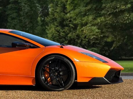 Lamborghini Murcielago LP760-4 SV 13