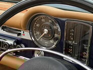 Mercedes-Benz SL Series 280 SL 64