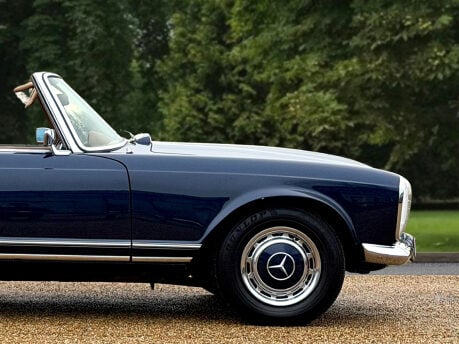 Mercedes-Benz SL Series 280 SL 13