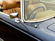 Mercedes-Benz SL Series 280 SL 36