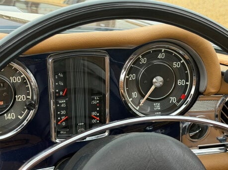 Mercedes-Benz SL Series 280 SL 65