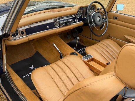 Mercedes-Benz SL Series 280 SL 49