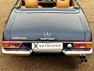 Mercedes-Benz SL Series 280 SL 29
