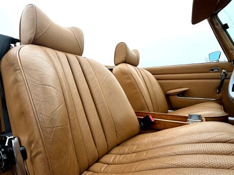 Mercedes-Benz SL Series 280 SL 54