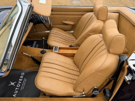 Mercedes-Benz SL Series 280 SL 51