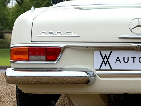 Mercedes-Benz SL Series 230SL Pagoda 17