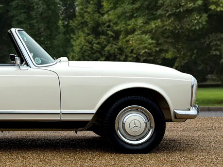 Mercedes-Benz SL Series 230SL Pagoda 13