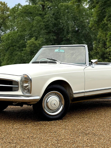Mercedes-Benz SL Series 230SL Pagoda