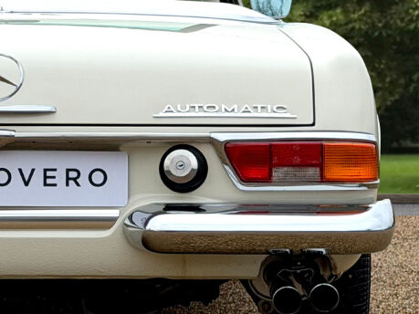 Mercedes-Benz SL Series 230SL Pagoda 18