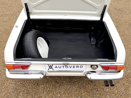 Mercedes-Benz SL Series 230SL Pagoda 75