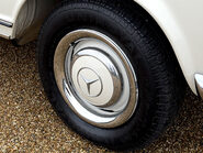 Mercedes-Benz SL Series 230SL Pagoda 35