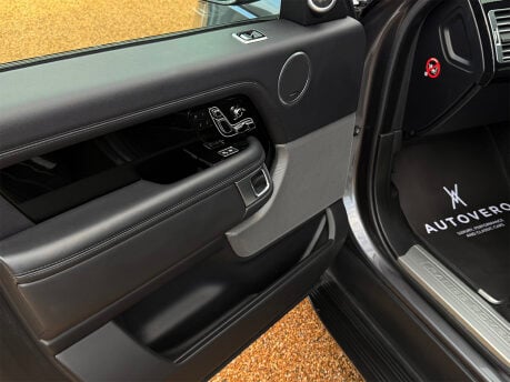 Land Rover Range Rover TDV6 VOGUE 47