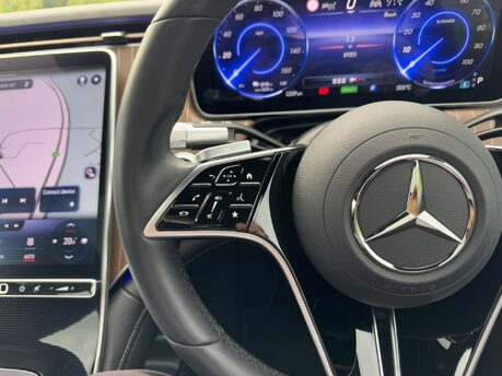 Mercedes-Benz EQS EQS 450+ Exclusive Luxury Auto Electric PAN ROOF/DISTRONIC/HEADS UP 21