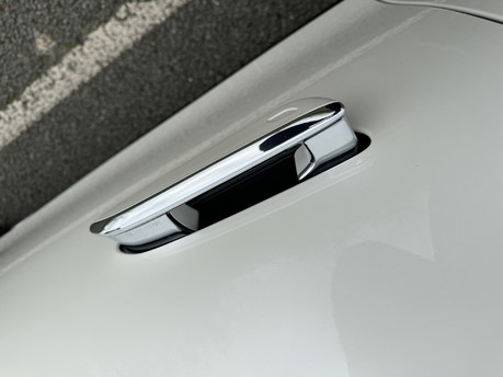Mercedes-Benz EQS EQS 450 AMG Line Premium Plus 4Matic Auto Electric PAN ROOF/DISTRONIC/NAV 40