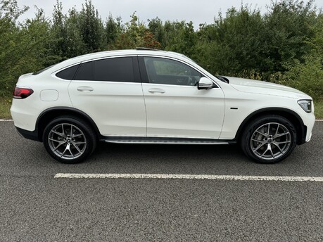 Mercedes-Benz GLC GLC 300e 4M AMG Line Premium Plus Petrol Hybrid Coupe SUNROOF/MEMORY SEATS 5