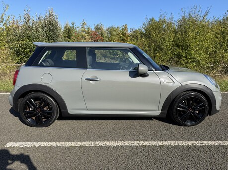 Mini Hatch Cooper 1.5 Auto Petrol JOHN COOPER WORKS SPORT PACK/REVERSE CAMERA 5