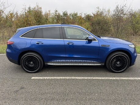 Mercedes-Benz EQC EQC 400 4M AMG Line Premium Plus Electric 80KWH Auto SUNROOF/360 CAM/VAT Q 5