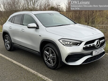 Mercedes-Benz GLA Class GLA 250e Exclusive Edition Auto Petrol Hybrid 15KWH PARKTRONIC/VAT Q 4