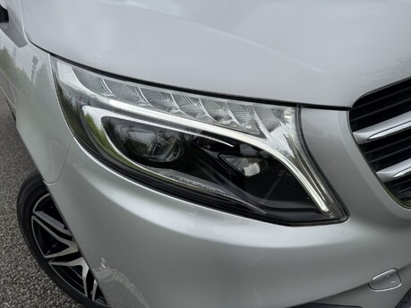Mercedes-Benz V Class V220 D AMG Line EX-LWB Auto Diesel 8 SEATER/360 CAM/SAT NAV 36