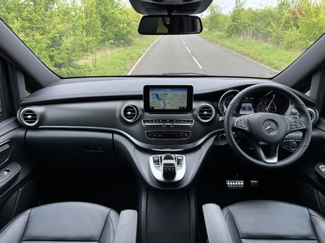 Mercedes-Benz V Class V220 D AMG Line EX-LWB Auto Diesel 8 SEATER/360 CAM/SAT NAV 7