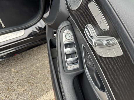 Mercedes-Benz C Class C300 BlueTec Hybrid AMG Line Premium Plus Auto Diesel Hybrid PAN ROOF/NAV 17