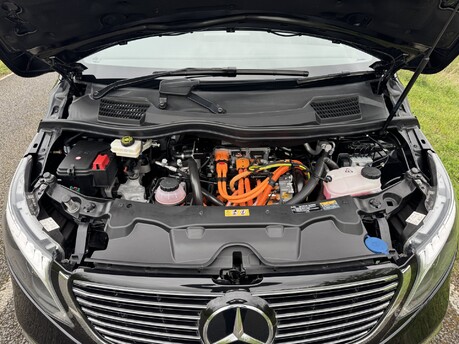 Mercedes-Benz Eqv EQV 300 Sport Premium Auto Electric 7 SEATER/STARLIGHT ROOF/VIP SEATS 44