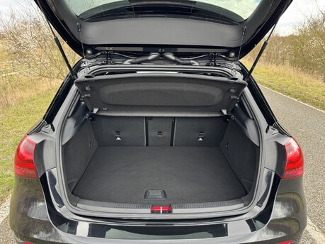 Mercedes-Benz A Class A250e AMG Line Premium Auto Petrol Hybrid 15KWH REVERSE CAM/PARKTRONIC/NAV 32
