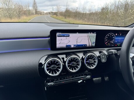 Mercedes-Benz A Class A250e AMG Line Premium Auto Petrol Hybrid 15KWH REVERSE CAM/PARKTRONIC/NAV 10